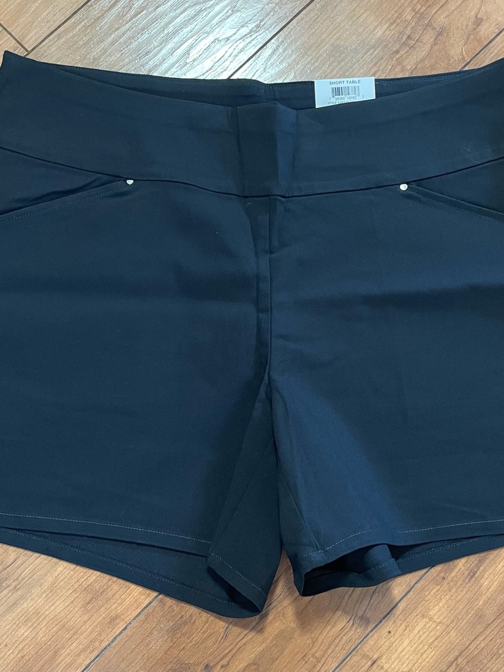 INC International Concepts Black Curvy Mid Rise Pull-On Shorts